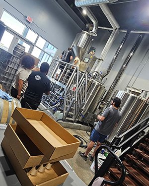 Aurellia's Bottle Shop & Brewhouse